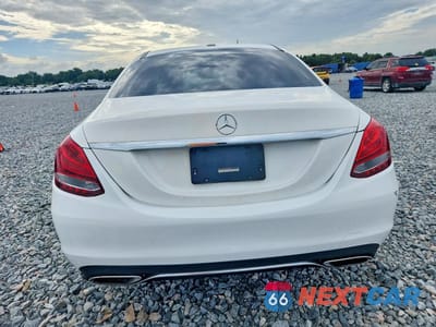 Zdjęcie 6 z 13 samochodu: 2018 MERCEDES-BENZ C 300 VIN:55SWF4JBXJU268362 - miniatura