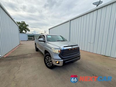 2015 TOYOTA TUNDRA CREWMAX LIMITED 5TFHW5F18FX417624 - główne zdjęcie licytacji z USA - miniatura