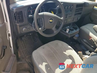 Zdjęcie 8 z 13 samochodu: 2021 CHEVROLET EXPRESS G3500 VIN:1GB0GRFP4M1171892 - miniatura
