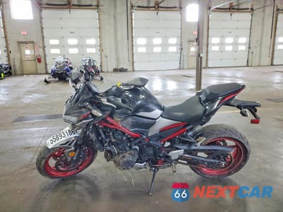 Trzecie zdjęcie samochodu z tyłu: 2023 KAWASAKI ZR900 F VIN:ML5ZRDF15PDA58805 - miniatura