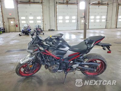 Trzecie zdjęcie samochodu z tyłu: 2023 KAWASAKI ZR900 F VIN:ML5ZRDF15PDA58805 - miniatura