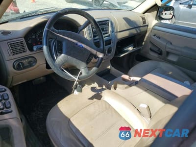 Zdjęcie 8 z 13 samochodu: 2004 FORD EXPLORER XLT VIN:1FMZU73K34ZA17826 - miniatura