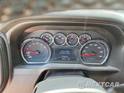 Zdjęcie 9 z 12 samochodu: 2021 CHEVROLET SILVERADO K1500 RST VIN:3GCUYEED1MG453080 - miniatura