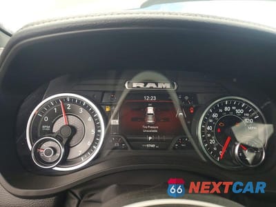 Zdjęcie 9 z 12 samochodu: 2025 RAM 1500 LARAMIE VIN:1C6SRFJPXSN550316 - miniatura