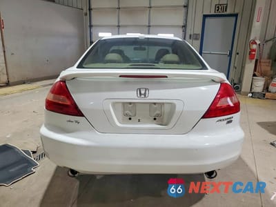 Zdjęcie 6 z 12 samochodu: 2005 HONDA ACCORD EX VIN:1HGCM826X5A000396 - miniatura