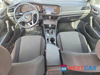 Zdjęcie 8 z 13 samochodu: 2019 VOLKSWAGEN JETTA VIN:3VWC57BU0KM070649 - miniatura