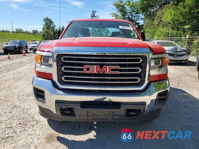 Piąte zdjęcie samochodu w środku: 2015 GMC SIERRA K2500 HEAVY DUTY VIN:1GT22XEG4FZ125590 - miniatura