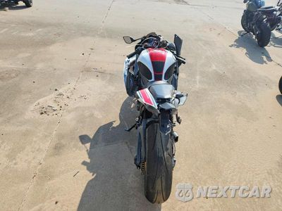 Zdjęcie 6 z 9 samochodu: 2022 YAMAHA YZFR7 VIN:JYARM38E8NA002931 - miniatura
