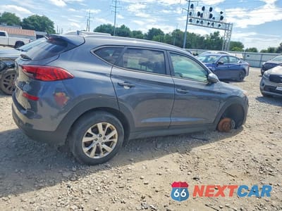 Trzecie zdjęcie samochodu z tyłu: 2019 HYUNDAI TUCSON VALUE VIN:KM8J3CA4XKU020150 - miniatura