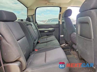 Zdjęcie 10 z 12 samochodu: 2011 CHEVROLET SILVERADO K1500 LS VIN:3GCPKREAXBG260886 - miniatura