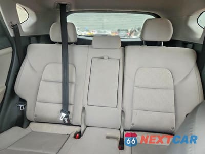 Zdjęcie 10 z 13 samochodu: 2017 HYUNDAI TUCSON SPORT VIN:KM8J33A2XHU521174 - miniatura