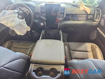 Zdjęcie 8 z 12 samochodu: 2026 RAM 1500 LARAMIE VIN:1C6SRFJP4TN376910 - miniatura