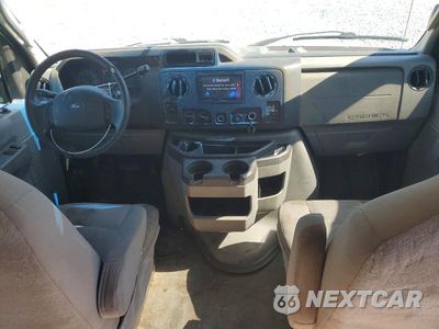 Zdjęcie 8 z 14 samochodu: 2011 FORD E250 DELIVERY VAN VIN:1FTNE2EWXBDA92309 - miniatura