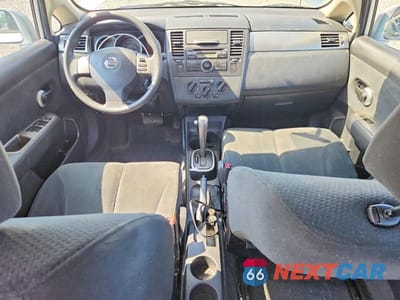 Zdjęcie 8 z 13 samochodu: 2010 NISSAN VERSA 1.8 S VIN:3N1BC1AP1AL458087 - miniatura