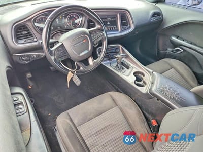 Zdjęcie 8 z 12 samochodu: 2019 DODGE CHALLENGER SXT VIN:2C3CDZAG7KH751780 - miniatura