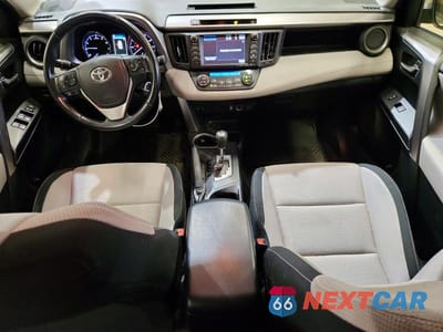 Zdjęcie 8 z 13 samochodu: 2016 TOYOTA RAV4 XLE VIN:JTMRFREV1GD190344 - miniatura