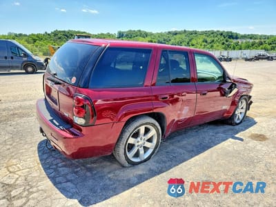 Trzecie zdjęcie samochodu z tyłu: 2008 CHEVROLET TRAILBLAZER SS VIN:1GNET13H982147736 - miniatura