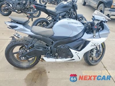 2022 SUZUKI GSX-R600 JS1GN7FA0N7100939 - główne zdjęcie licytacji z USA - miniatura