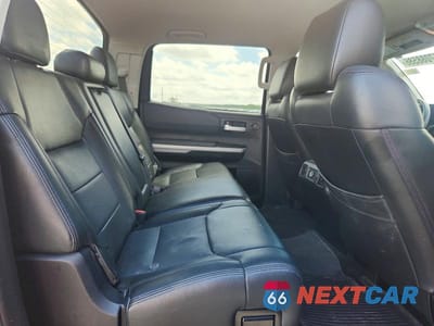 Zdjęcie 10 z 12 samochodu: 2019 TOYOTA TUNDRA CREWMAX SR5 VIN:5TFDW5F18KX815778 - miniatura