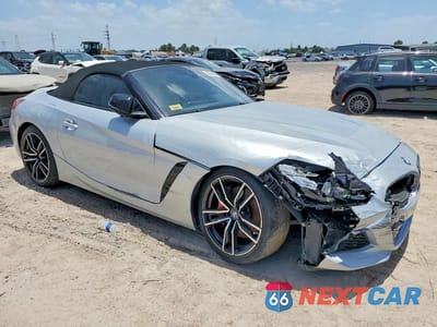Czwarte zdjęcie samochodu z boku: 2021 BMW Z4 M40I VIN:WBAHF9C06MWX22560 - miniatura