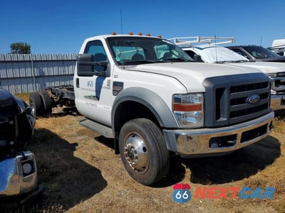 Czwarte zdjęcie samochodu z boku: 2008 FORD F550 SUPER DUTY VIN:1FDAF56R98EA03057 - miniatura