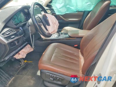Zdjęcie 7 z 13 samochodu: 2016 BMW X5 XDR40E VIN:5UXKT0C57G0S75607 - miniatura