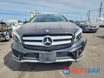 Piąte zdjęcie samochodu w środku: 2015 MERCEDES-BENZ GLA 250 4MATIC VIN:WDCTG4GBXFJ075499 - miniatura