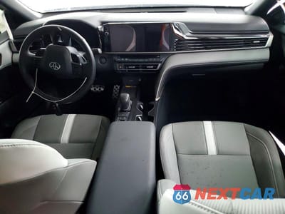 Zdjęcie 8 z 12 samochodu: 2025 TOYOTA CAMRY SE VIN:4T1DAACK2SU629865 - miniatura