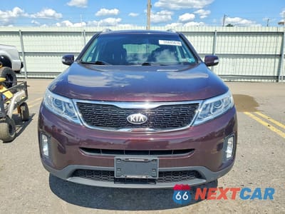 Piąte zdjęcie samochodu w środku: 2014 KIA SORENTO LX VIN:5XYKT4A70EG459789 - miniatura
