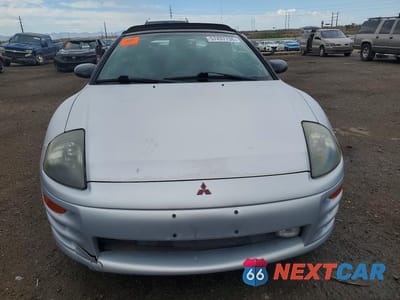 Piąte zdjęcie samochodu w środku: 2001 MITSUBISHI ECLIPSE SPYDER GS VIN:4A3AE45G21E142497 - miniatura