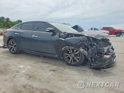 Czwarte zdjęcie samochodu z boku: 2017 NISSAN MAXIMA PLATINUM VIN:1N4AA6AP0HC428425 - miniatura