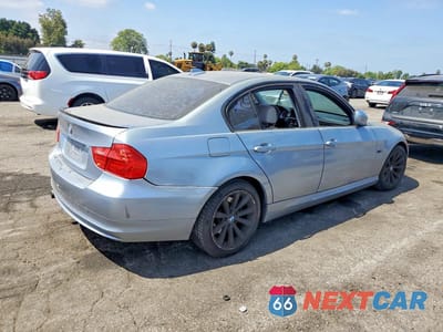Trzecie zdjęcie samochodu z tyłu: 2011 BMW 328 I VIN:WBAPH5C50BF093501 - miniatura