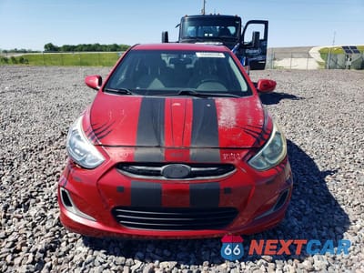 Piąte zdjęcie samochodu w środku: 2016 HYUNDAI ACCENT SE VIN:KMHCT4AE0GU057822 - miniatura