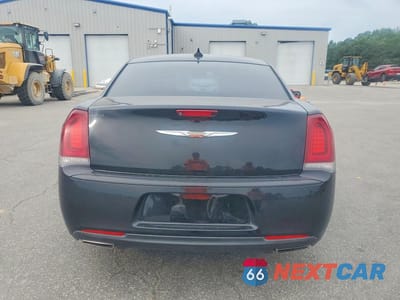 Zdjęcie 6 z 12 samochodu: 2019 CHRYSLER 300 TOURING VIN:2C3CCAAG3KH502610 - miniatura