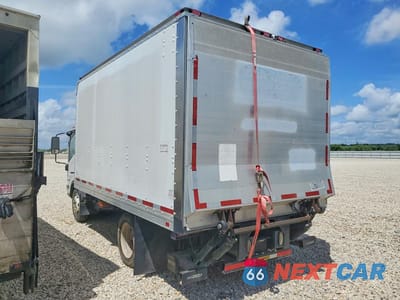 Drugie zdjęcie samochodu z przodu: 2010 ISUZU NQR BOX TRUCK VIN:JALE5W162A7901827 - miniatura