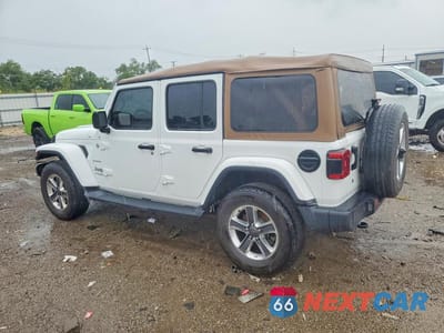 Drugie zdjęcie samochodu z przodu: 2019 JEEP WRANGLER UNLIMITED SAHARA VIN:1C4HJXEN0KW520633 - miniatura