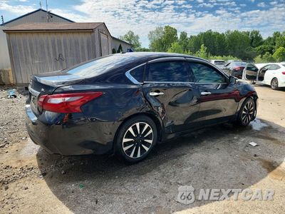 Trzecie zdjęcie samochodu z tyłu: 2018 NISSAN ALTIMA 2.5 SL VIN:1N4AL3APXJC227016 - miniatura