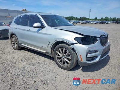 Czwarte zdjęcie samochodu z boku: 2018 BMW X3 XDRIVE30I VIN:5UXTR9C55JLC82569 - miniatura