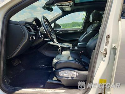 Zdjęcie 7 z 13 samochodu: 2018 PORSCHE MACAN GTS VIN:WP1AG2A5XJLB65008 - miniatura
