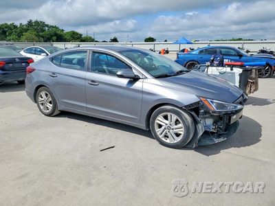 Czwarte zdjęcie samochodu z boku: 2019 HYUNDAI ELANTRA SEL VIN:5NPD84LF6KH478639 - miniatura