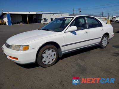 1996 HONDA ACCORD LX 1HGCD5633TA301488 - główne zdjęcie licytacji z USA - miniatura