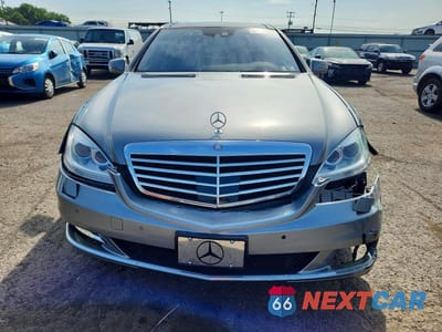 Piąte zdjęcie samochodu w środku: 2011 MERCEDES-BENZ S 550 4MATIC VIN:WDDNG8GB8BA366623 - miniatura