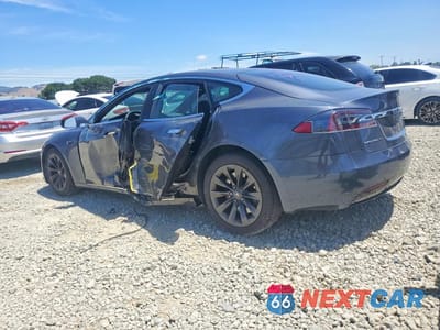 Drugie zdjęcie samochodu z przodu: 2019 TESLA MODEL S VIN:5YJSA1E24KF307309 - miniatura
