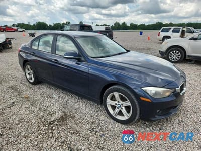 Czwarte zdjęcie samochodu z boku: 2015 BMW 320 I VIN:WBA3B1C58FK141185 - miniatura