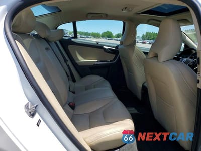 Zdjęcie 10 z 12 samochodu: 2018 VOLVO S60 PLATINUM VIN:LYV402TM5JB171942 - miniatura