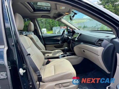 Zdjęcie 7 z 13 samochodu: 2018 HONDA PILOT EXL VIN:5FNYF6H57JB012590 - miniatura