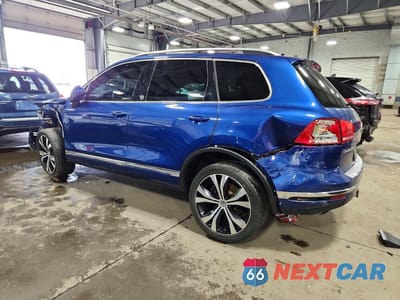 Drugie zdjęcie samochodu z przodu: 2017 VOLKSWAGEN TOUAREG WOLFSBURG VIN:WVGRF7BPXHD003982 - miniatura
