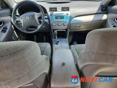 Zdjęcie 8 z 12 samochodu: 2007 TOYOTA CAMRY LE VIN:JTNBE46K173117875 - miniatura