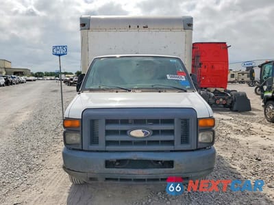 Piąte zdjęcie samochodu w środku: 2015 FORD E350 BOX TRUCK VIN:1FDWE3FL6FDA25951 - miniatura