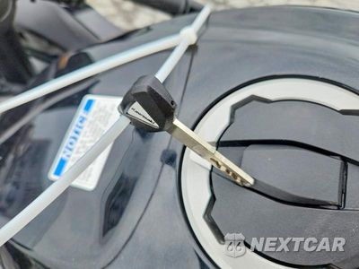Zdjęcie 8 z 10 samochodu: 2025 KAWASAKI ZX400 P VIN:ML5ZXCP16SDA39705 - miniatura